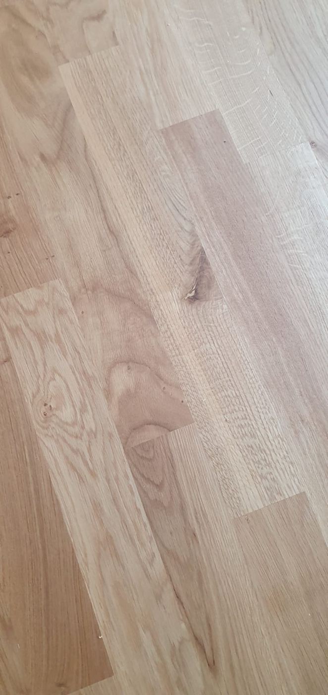 Nahaufnahme helles Einzelstabparkett Eiche